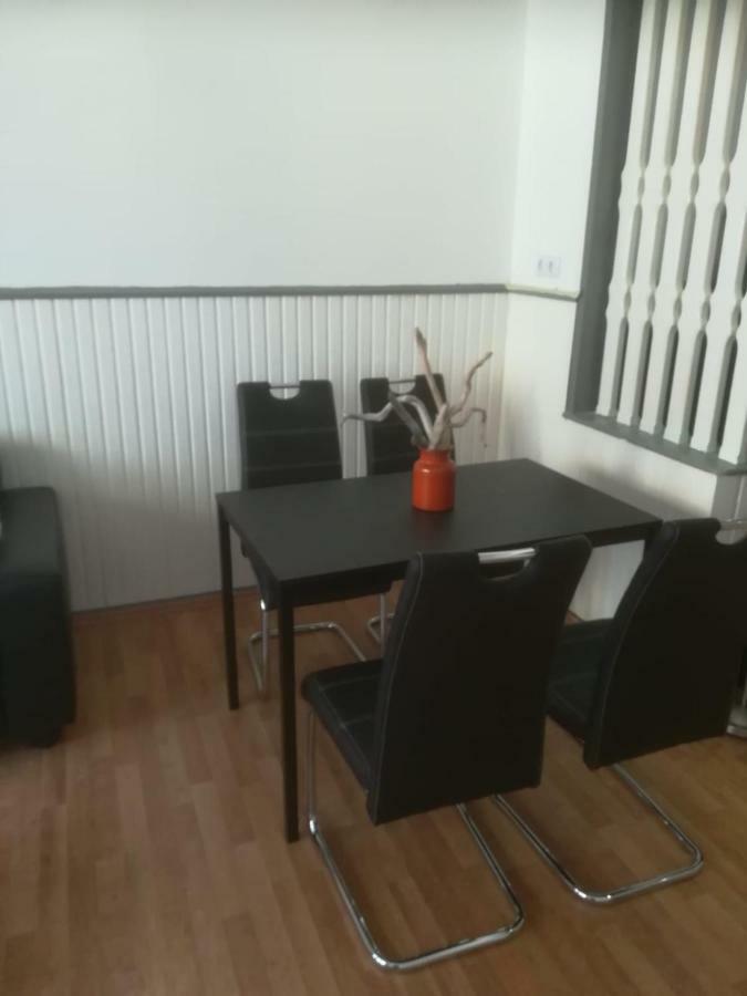 Zentral Gelegene Wohnung In Velbert-Mitte Exteriör bild